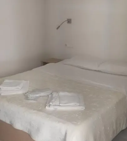 Escape Capsule hotel